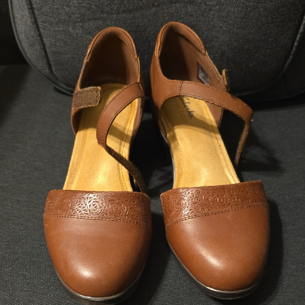 Clarks Brown Leather Women's Shoes with Ankle Strap
